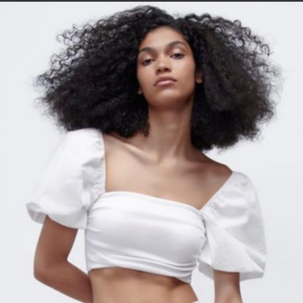 NWT ZARA White ribbed ruched puff sleeves crop top